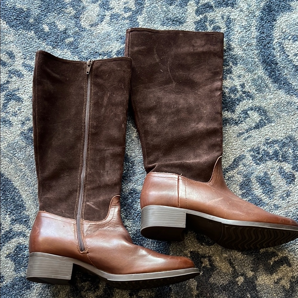 Brown Heeled Boots with Suede and Leather Contrast